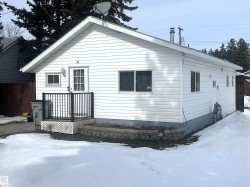 4720 51 Ave  Wildwood, AB T0E 2M0