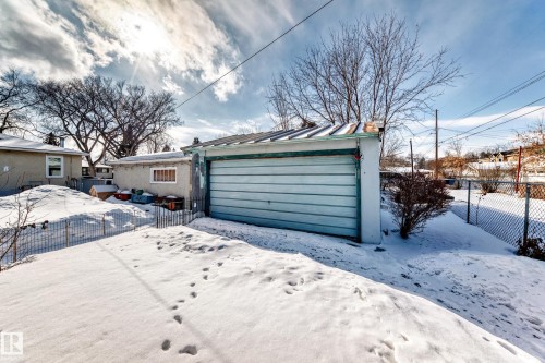 View of snow covered garage - 3634 113 Avenue, Edmonton, AB - Outdoor