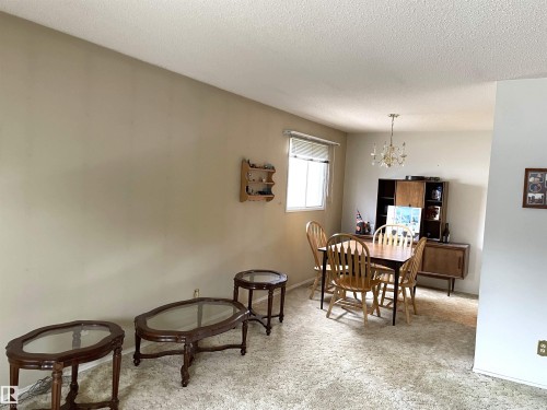 6808 11 Avenue, Edmonton, AB - Indoor