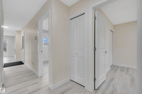 2010 46 Street, Edmonton, AB - Indoor Photo Showing Other Room