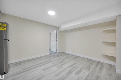 2010 46 Street, Edmonton, AB - Indoor Photo Showing Other Room