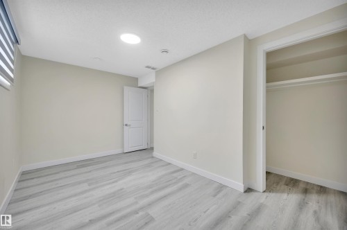 2010 46 Street, Edmonton, AB - Indoor Photo Showing Other Room