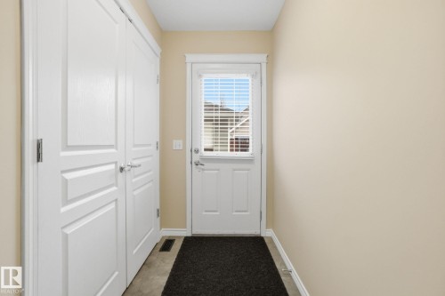 2011 72 Street Sw, Edmonton, AB - Indoor Photo Showing Other Room