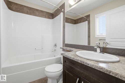 2011 72 Street Sw, Edmonton, AB - Indoor Photo Showing Bathroom