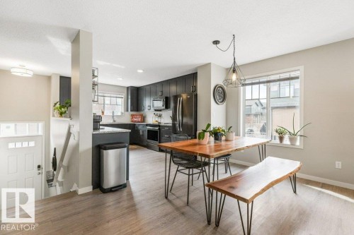 102 3305 Orchards Link Link, Edmonton, AB - Indoor