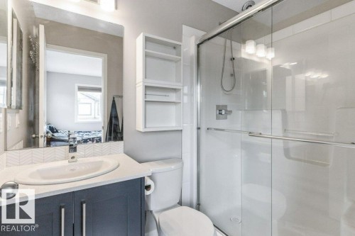 102 3305 Orchards Link Link, Edmonton, AB - Indoor Photo Showing Bathroom