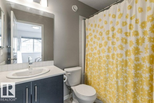 102 3305 Orchards Link Link, Edmonton, AB - Indoor Photo Showing Bathroom