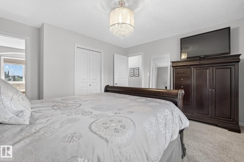 1079 Mckinney Green, Edmonton, AB - Indoor Photo Showing Bedroom