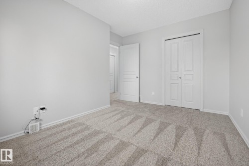 1079 Mckinney Green, Edmonton, AB - Indoor Photo Showing Other Room