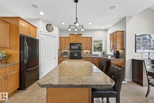 1079 Mckinney Green, Edmonton, AB - Indoor Photo Showing Kitchen With Double Sink