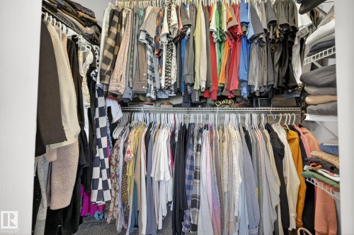 1079 Mckinney Green, Edmonton, AB - Indoor With Storage