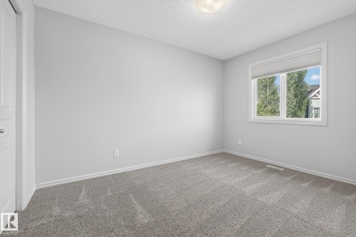 1079 Mckinney Green, Edmonton, AB - Indoor Photo Showing Other Room