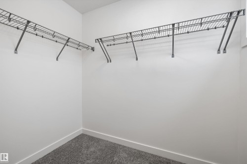 915 19 Avenue, Edmonton, AB - Indoor With Storage