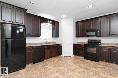 509 13 Street, Cold Lake, AB - Indoor Photo Showing Kitchen