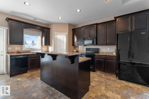 509 13 Street, Cold Lake, AB - Indoor Photo Showing Kitchen With Upgraded Kitchen
