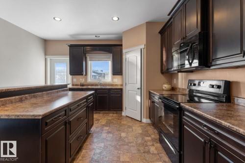 509 13 Street, Cold Lake, AB - Indoor Photo Showing Kitchen