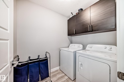 2011 201 Street, Edmonton, AB - Indoor Photo Showing Laundry Room