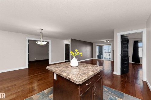 220 7909 71 Street, Edmonton, AB - Indoor