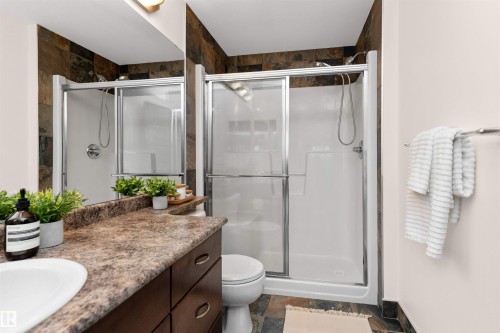 220 7909 71 Street, Edmonton, AB - Indoor Photo Showing Bathroom