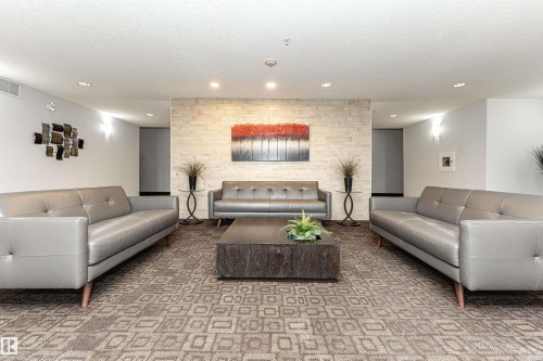 220 7909 71 Street, Edmonton, AB - Indoor Photo Showing Living Room