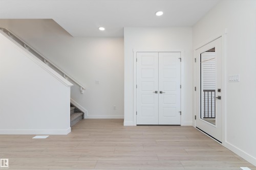 4574 Warbler Loop, Edmonton, AB - Indoor Photo Showing Other Room
