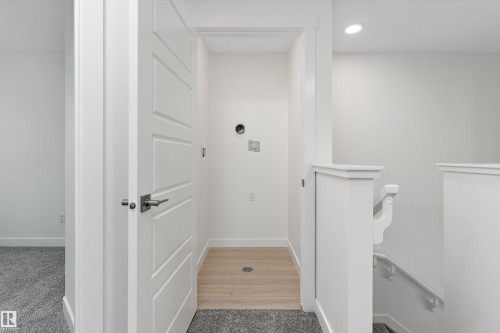 4574 Warbler Loop, Edmonton, AB - Indoor Photo Showing Other Room