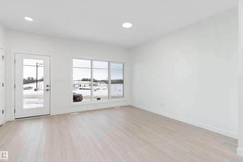 4574 Warbler Loop, Edmonton, AB - Indoor Photo Showing Other Room