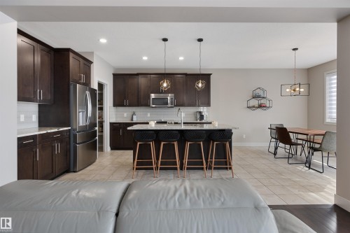 34 Nault Crescent, St. Albert, AB - Indoor Photo Showing Kitchen With Stainless Steel Kitchen With Upgraded Kitchen