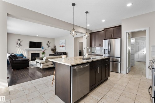 34 Nault Crescent, St. Albert, AB - Indoor Photo Showing Kitchen With Stainless Steel Kitchen With Double Sink With Upgraded Kitchen