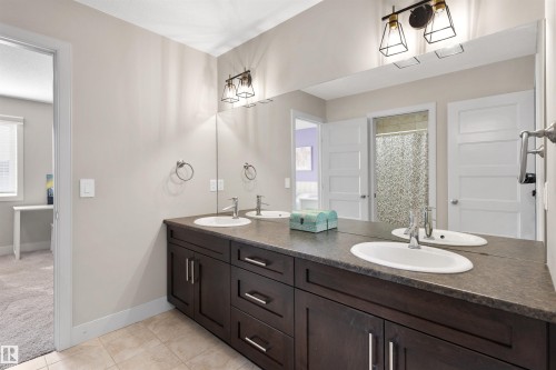 34 Nault Crescent, St. Albert, AB - Indoor Photo Showing Bathroom