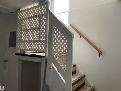 11161 96 Street, Edmonton, AB - Indoor Photo Showing Other Room