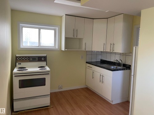 11161 96 Street, Edmonton, AB - Indoor Photo Showing Kitchen