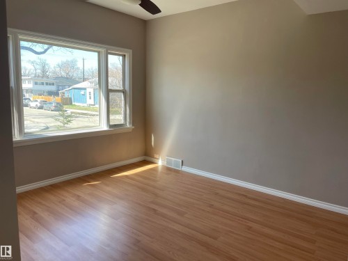 11161 96 Street, Edmonton, AB - Indoor Photo Showing Other Room