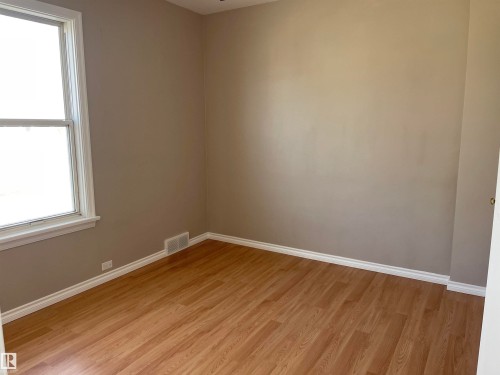 11161 96 Street, Edmonton, AB - Indoor Photo Showing Other Room
