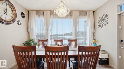 1027 Coopers Hawk Link Link, Edmonton, AB - Indoor Photo Showing Dining Room