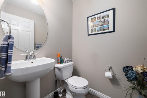 1310 114B Street, Edmonton, AB - Indoor Photo Showing Bathroom