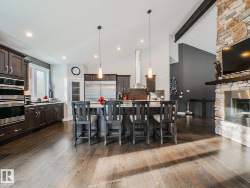 231 75 Street, Edmonton, AB - Indoor Photo Showing Other Room