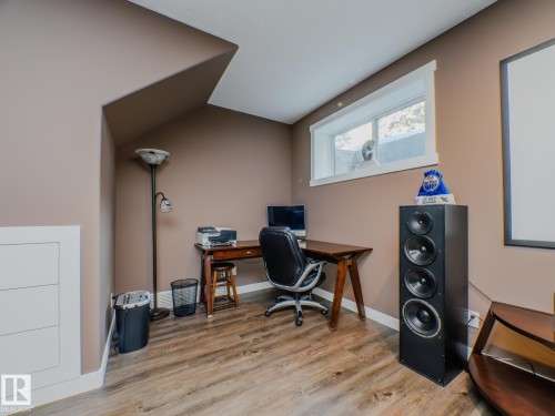 231 75 Street, Edmonton, AB - Indoor