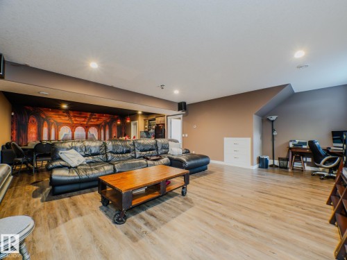 231 75 Street, Edmonton, AB - Indoor