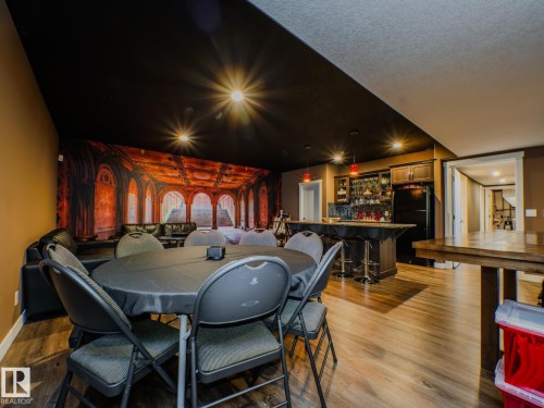 231 75 Street, Edmonton, AB - Indoor Photo Showing Dining Room