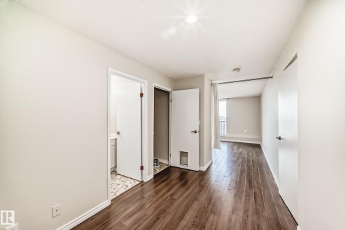 1404 11307 99 Avenue, Edmonton, AB - Indoor Photo Showing Other Room