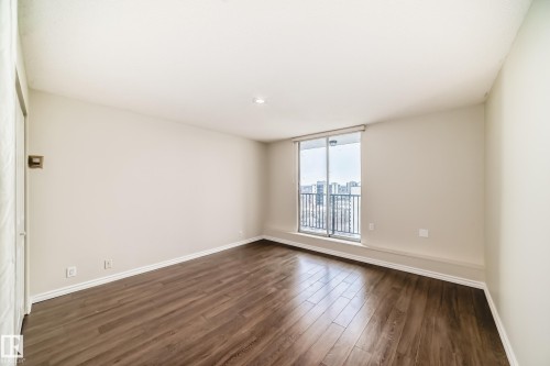 1404 11307 99 Avenue, Edmonton, AB - Indoor Photo Showing Other Room
