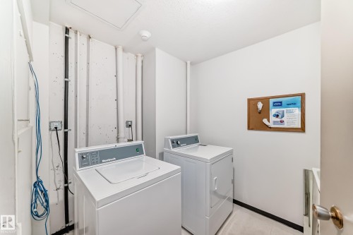 1404 11307 99 Avenue, Edmonton, AB - Indoor Photo Showing Laundry Room