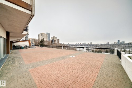 1404 11307 99 Avenue, Edmonton, AB - Outdoor
