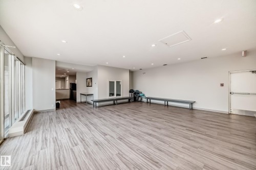 1404 11307 99 Avenue, Edmonton, AB - Indoor Photo Showing Other Room