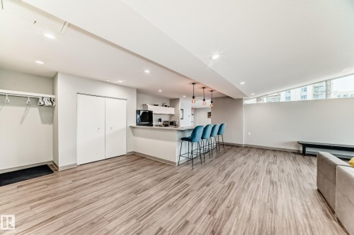 1404 11307 99 Avenue, Edmonton, AB - Indoor