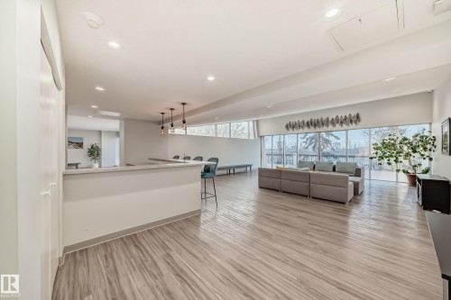 1404 11307 99 Avenue, Edmonton, AB - Indoor