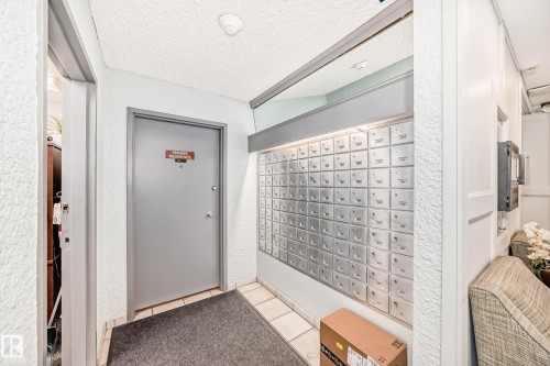 1404 11307 99 Avenue, Edmonton, AB - Indoor Photo Showing Other Room