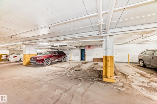 1404 11307 99 Avenue, Edmonton, AB - Indoor Photo Showing Garage