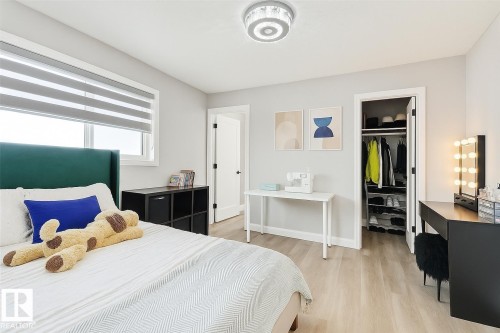 6222 172A Avenue, Edmonton, AB - Indoor Photo Showing Bedroom